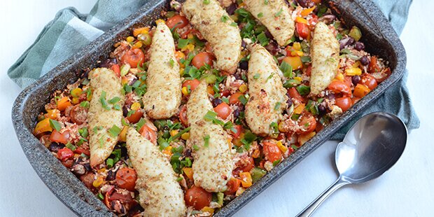 Drys med fintsnittet forårsløg for et friskt pift.