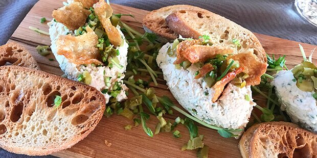 Da det er en kold forret med kylling, er den super god at lave på forhånd.