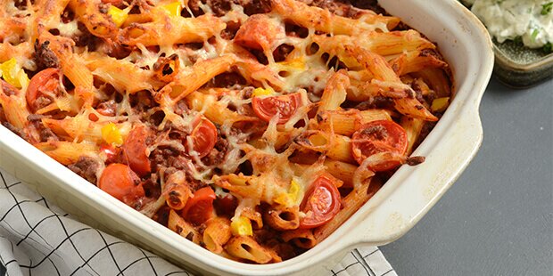 Til hverdag er denne opskrift på pasta i fad med hakket oksekød og grøntsager helt ideel.