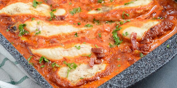 Paprikagryde lavet i ovnen er både nemt og mega lækkert.