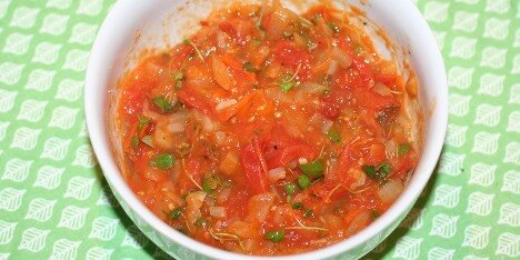 Tomatrelish er alsidigt og lækkert tilbehør.