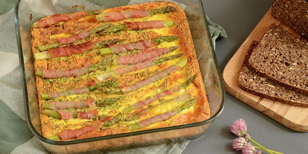 Ind i ovnen med fadet, så er den færdig i et snuptag.