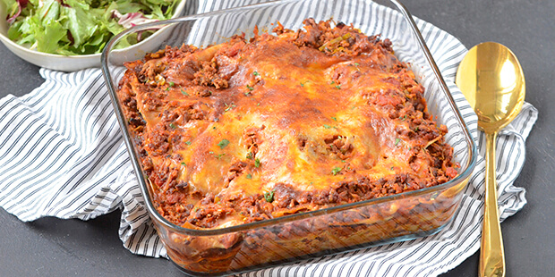 En smule revet ost på toppen gør den fedtfattige lasagne ekstra lækker.