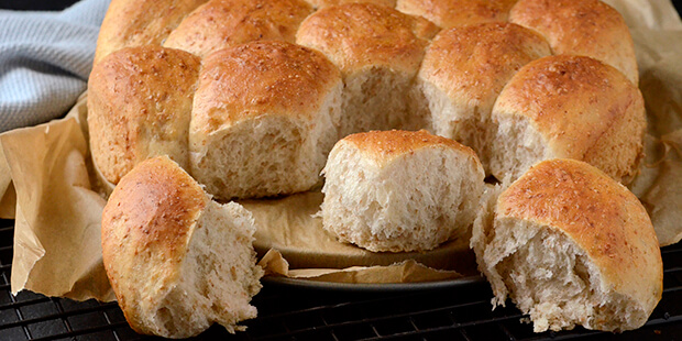 Man kan selv dele den i små brød til suppen.