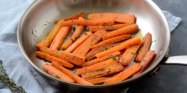 Det er super nemt og gulerødderne skal bare passe sig selv.