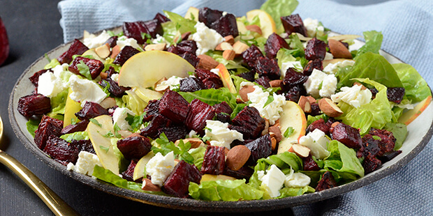 Kombinationen at bagte rødbeder, cremet feta og friske æbler er helt fantastisk.