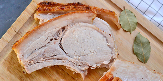 De saftige svær er simpelthen ikke til at holde fingrene fra.