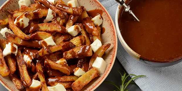 Den snaskede og lækre poutine er klar til servering