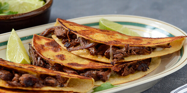 Begejstringen er stor, når de her tacos kommer på bordet