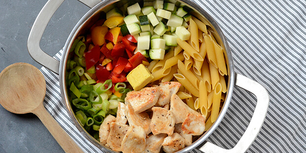 Der skal bare lige røres i aftensmaden engang imellem, ellers passer den sig selv