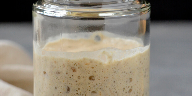 Den er faldet sammen igen, så nu er det tid til en fodring.