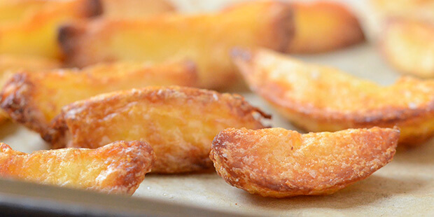 Drys dem med salt og dine yndlingskrydderier for ekstra smag