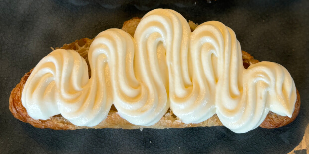 Fastelavnsbollecreme i croissant