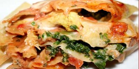 Kyllinge-lasagne er et godt alternativ til de populære mexicanske pandekager. Lasagnen kan også indgå i en mexicansk buffet.