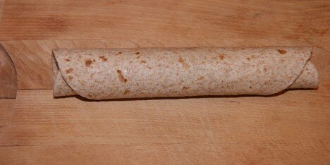 Skær enderne af og lav 6 flotte skrå skiver pr rulle. 